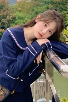 姬小满流眼泪翻白眼流口水的表情